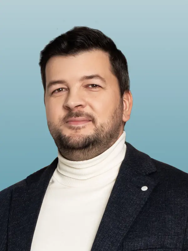 Денис Насонов